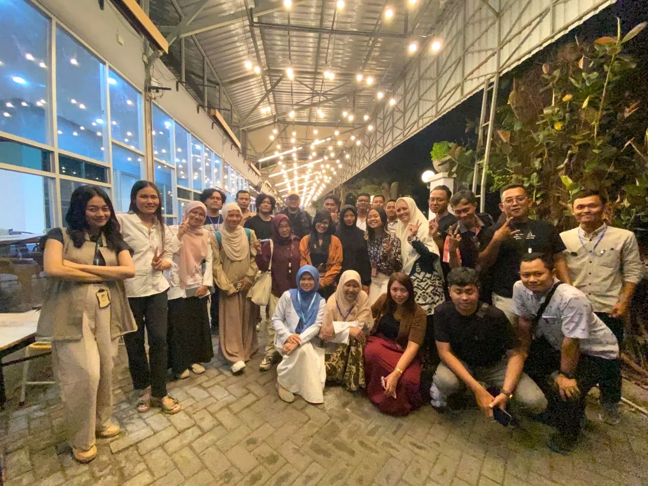 Foto bersama peserta dalam kegiatan komunitas Prommunity.