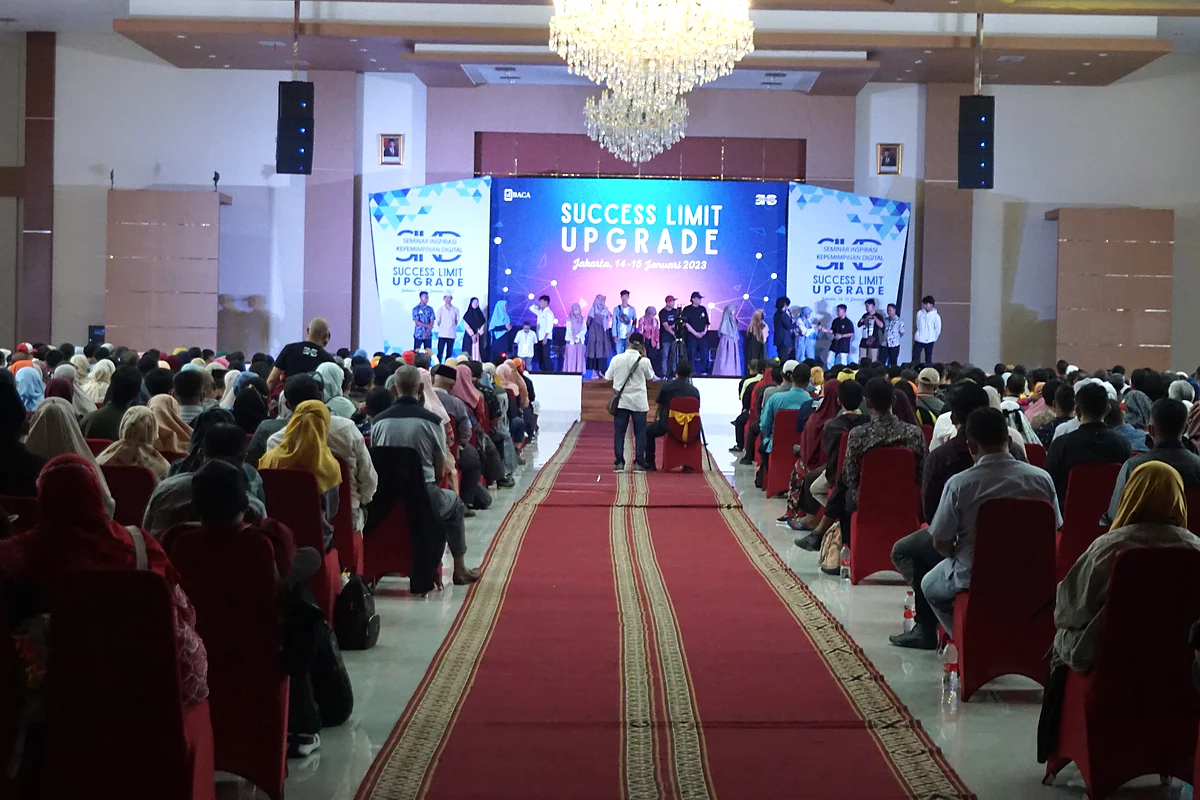 Peserta mengikuti kegiatan Prommunity di sebuah aula