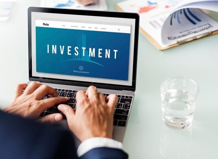Memahami Pola Investor Kuadran Kiri VS Kanan: Antara Tren, Branding, dan Investasi Sejati