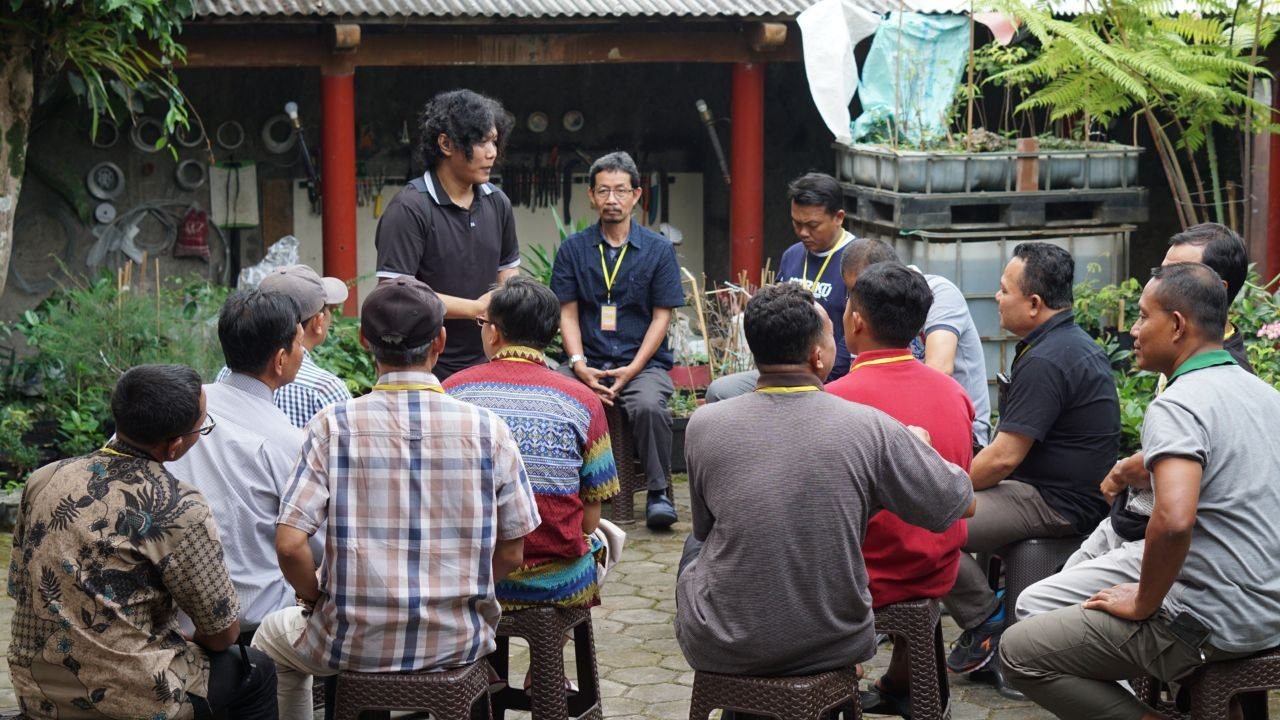 Supportive circle in a Prommunity session